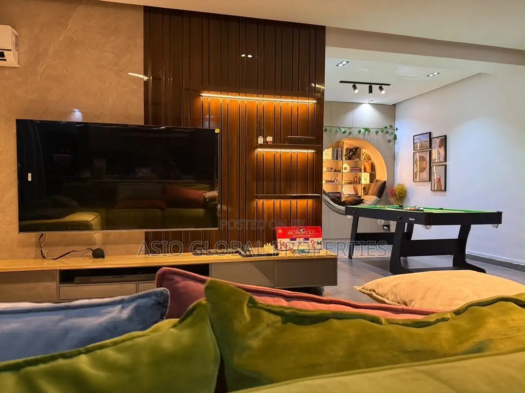 2 Bedroom Luxury Apartment With Pool Gym | Lekki Phase 1 in Lekki Phase 1