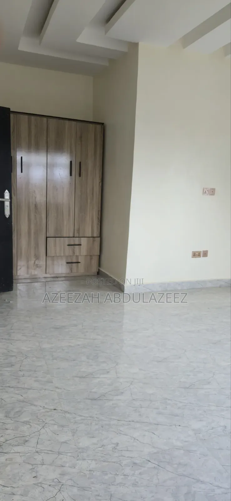 2bdrm Apartment in Sabon Lugbe for rent in Sabon Lugbe