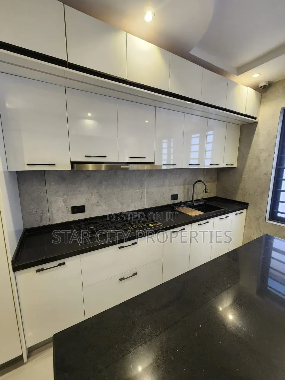 5bdrm Duplex in Ikeja Gra Lagos for rent in Ikeja GRA