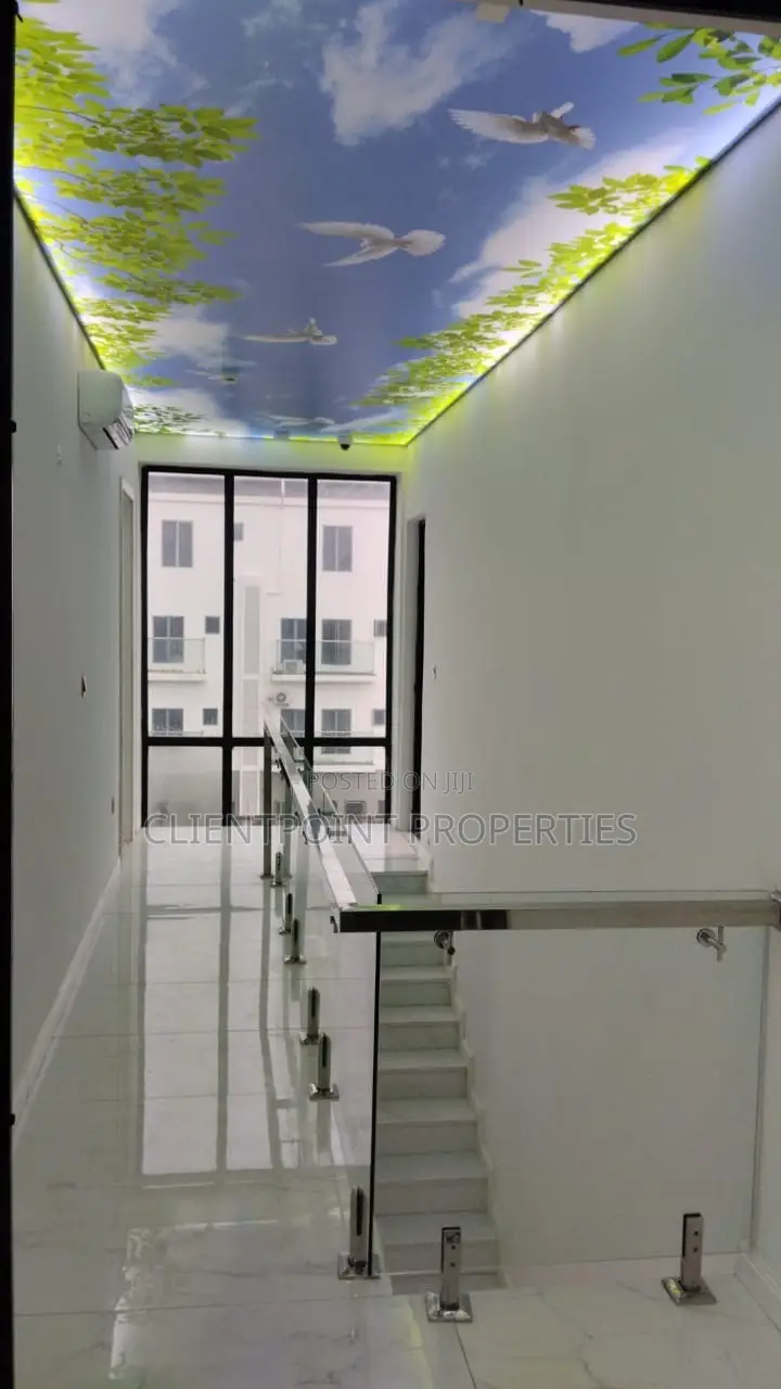 5bdrm Duplex in Westend, Ikota for sale in Ikota