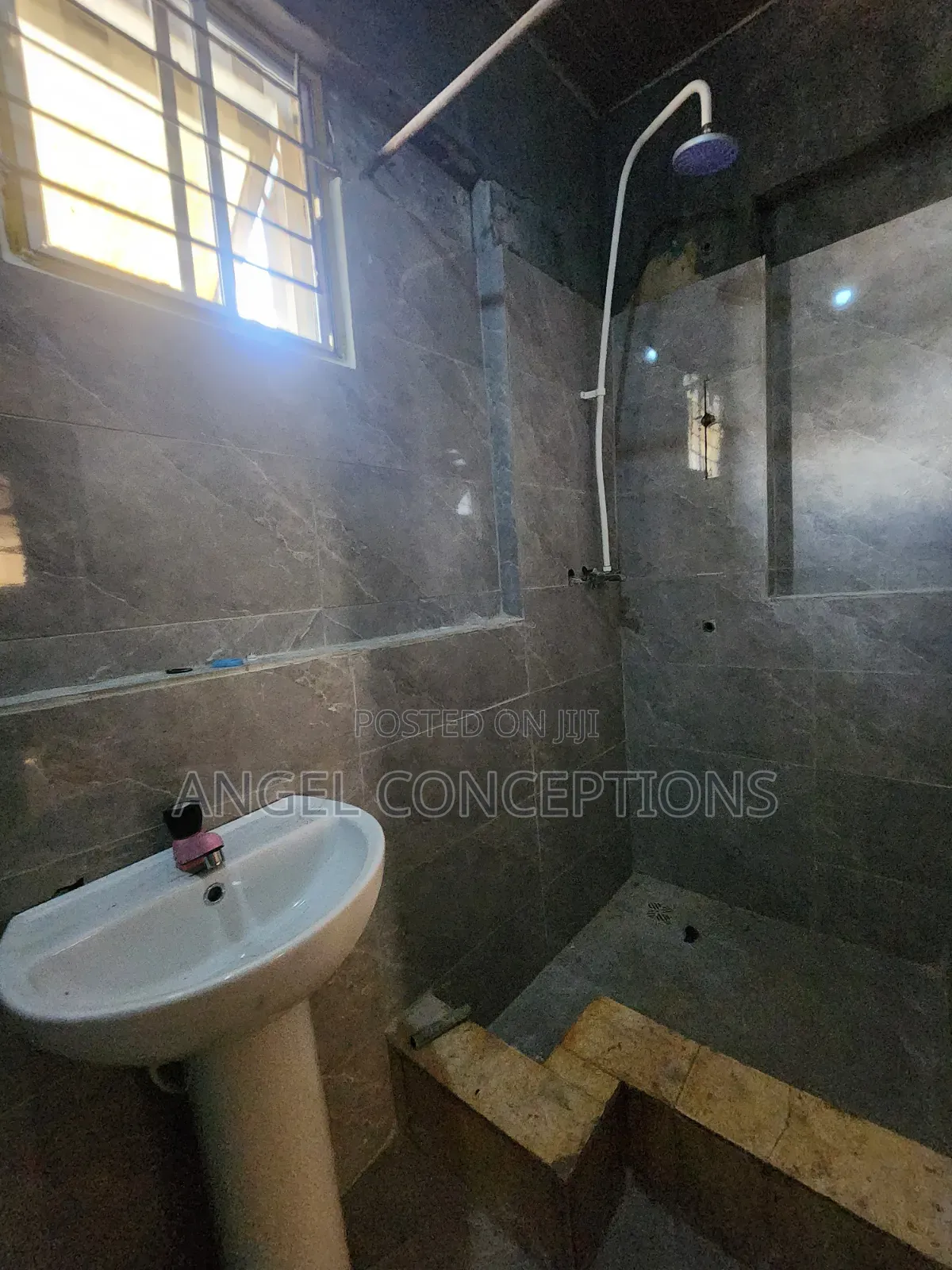 2bdrm Apartment in Ebute Metta for rent in Ebute Metta