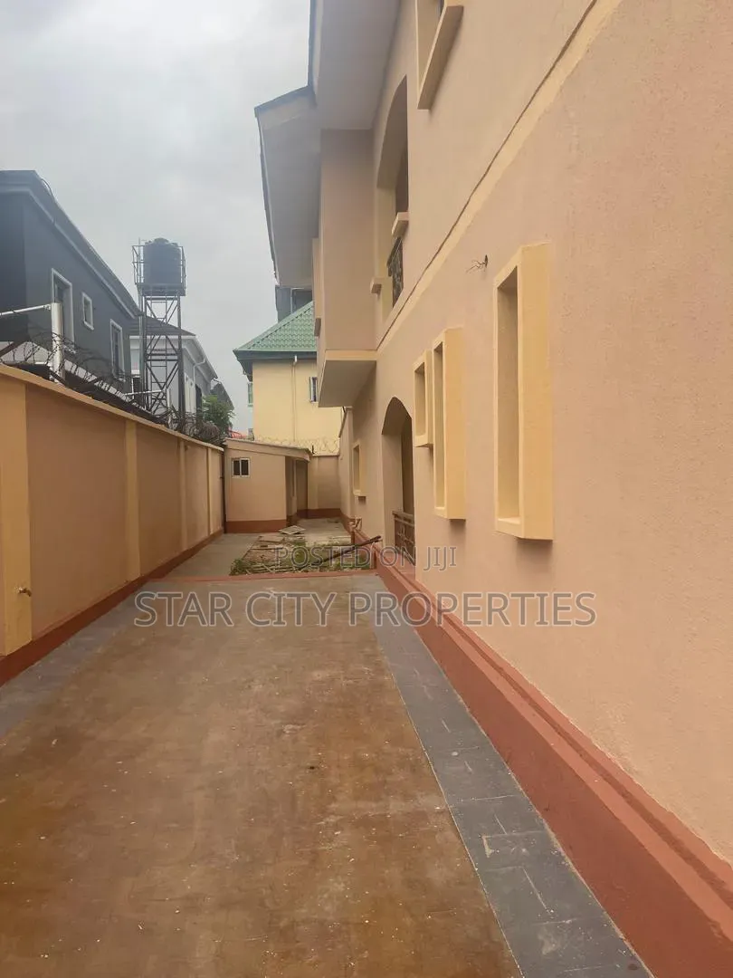 4bdrm House in Magodo Phase 2 for rent in GRA Phase 2 Shangisha