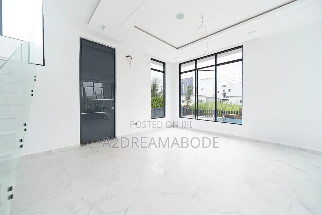 5bdrm Duplex in Lekki, Osapa london for sale in Osapa london