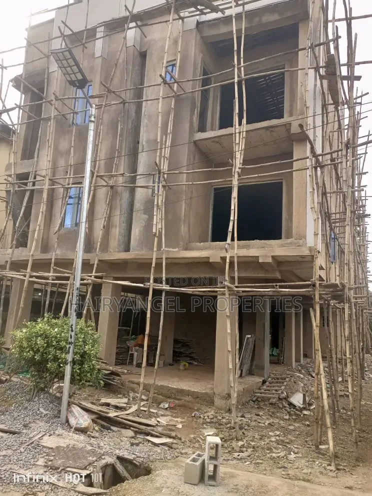 Mini Flat in Onike for rent in Onike