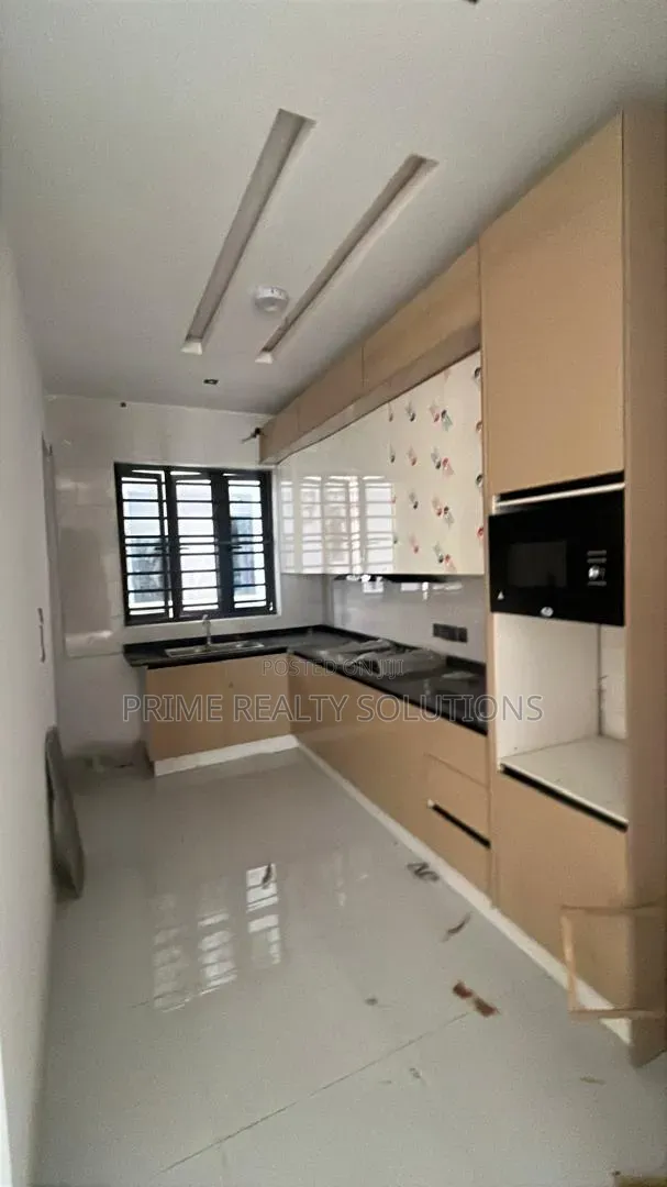 2bdrm Apartment in Lekki Phase 1 for rent in Lekki Phase 1