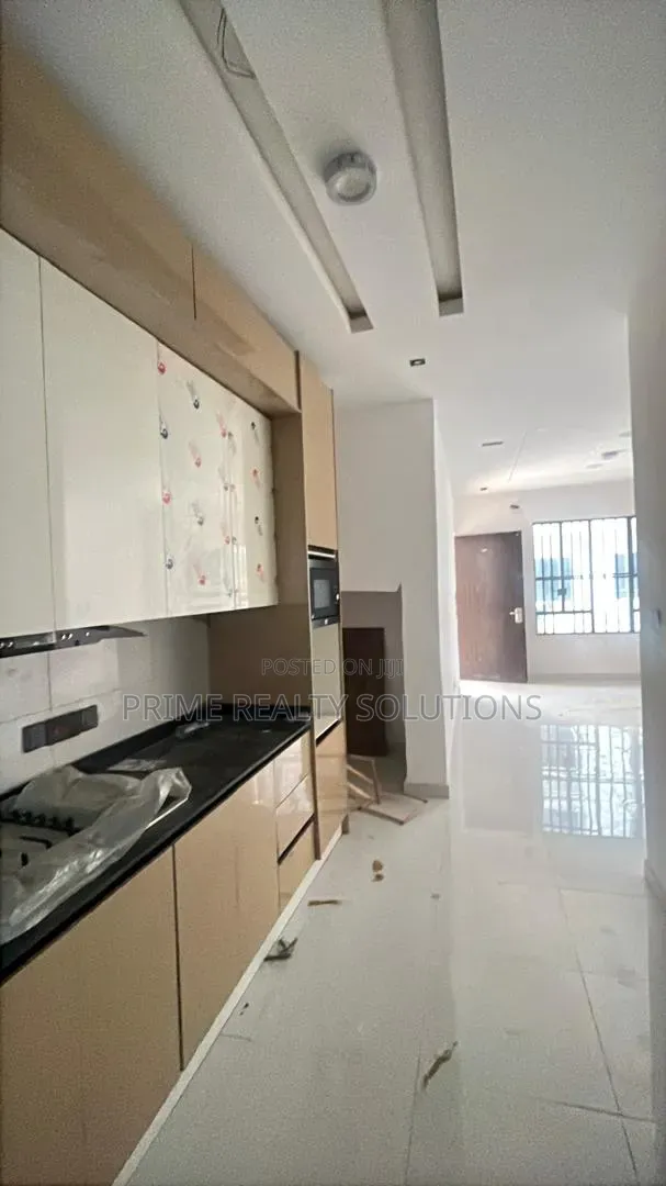 2bdrm Apartment in Lekki Phase 1 for rent in Lekki Phase 1