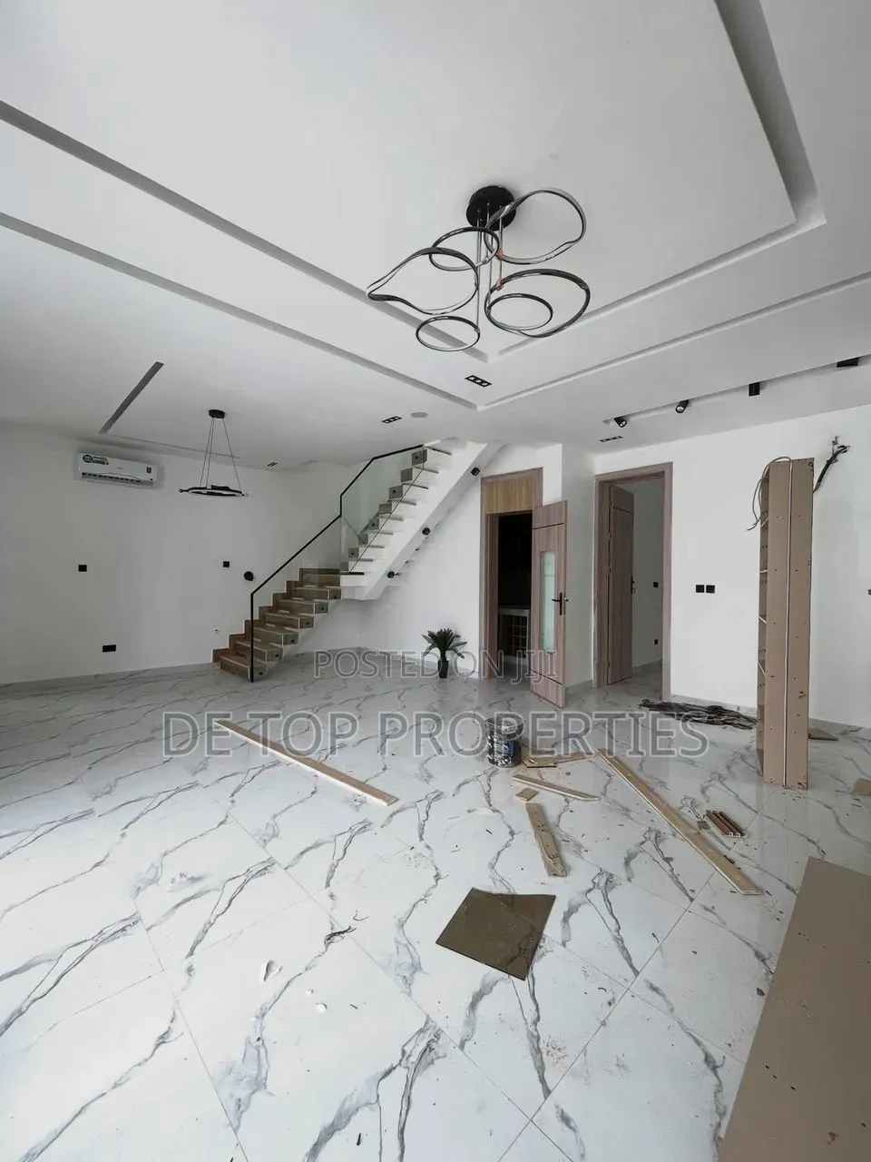 5bdrm Duplex in Chevron, Lekki Phase 1 for rent in Lekki Phase 1