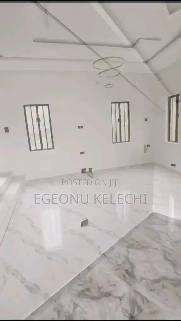 6bdrm Duplex in Awka for sale in Awka