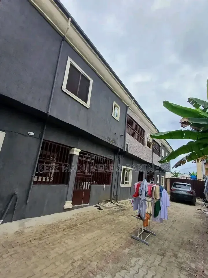 6bdrm Block of Flats in Aker Road, Iwofe,, New Layout for sale in New Layout
