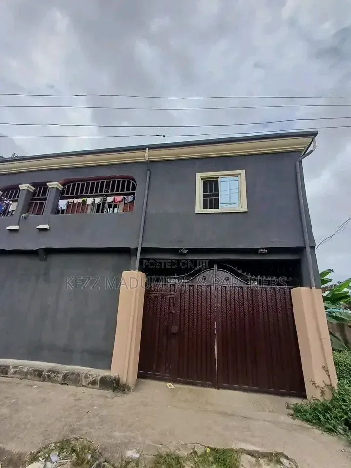 6bdrm Block of Flats in Aker Road, Iwofe,, New Layout for sale in New Layout
