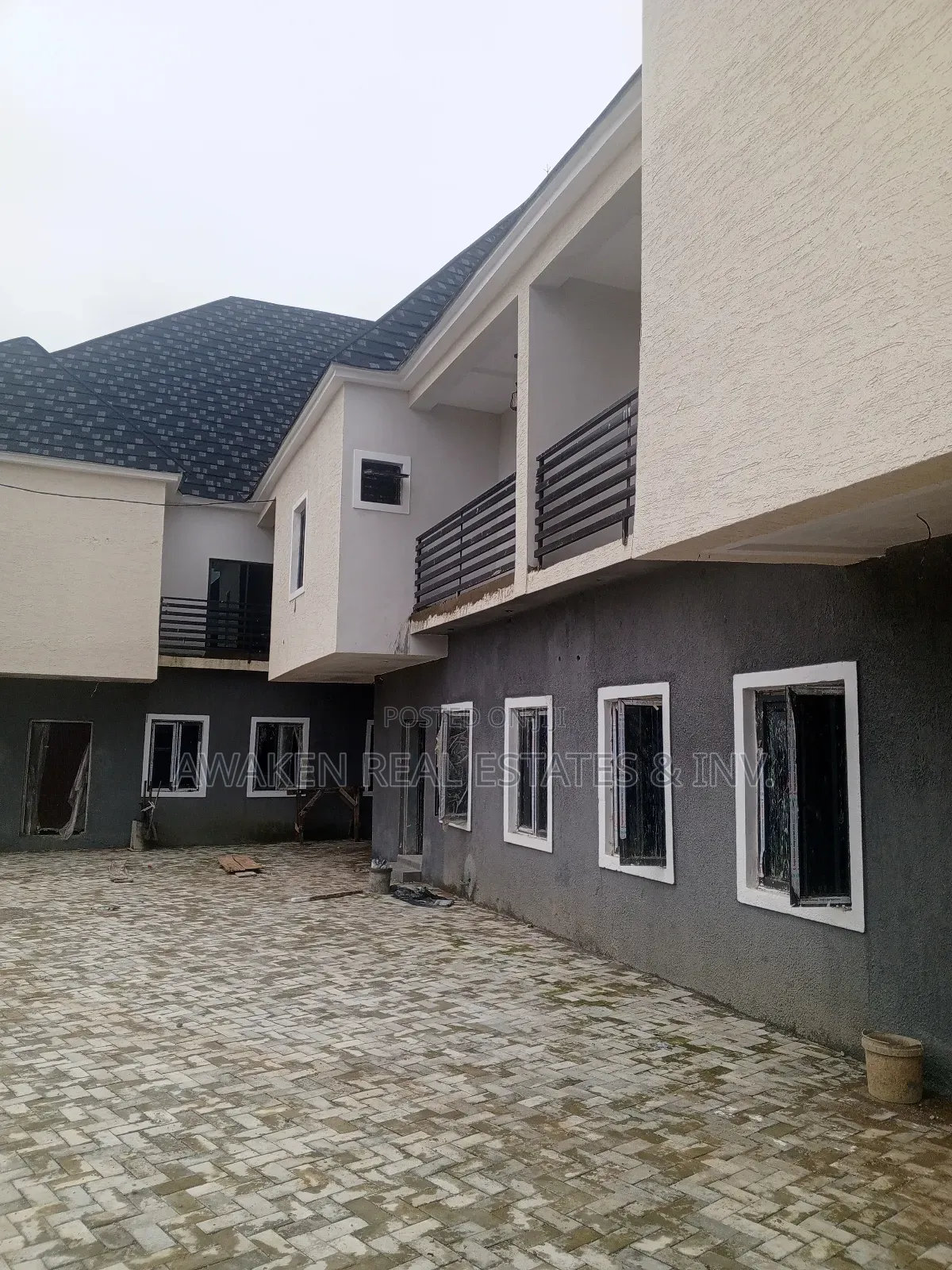 4bdrm Townhouse/Terrace in Gaduwa for sale in Gaduwa