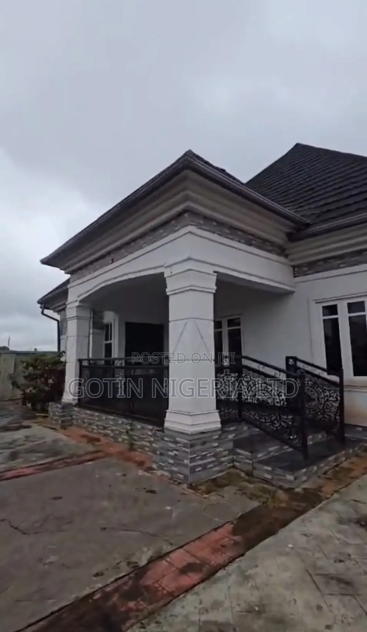 4bdrm Bungalow in Gotin Nigeria Ltd, Benin City for sale in Benin City