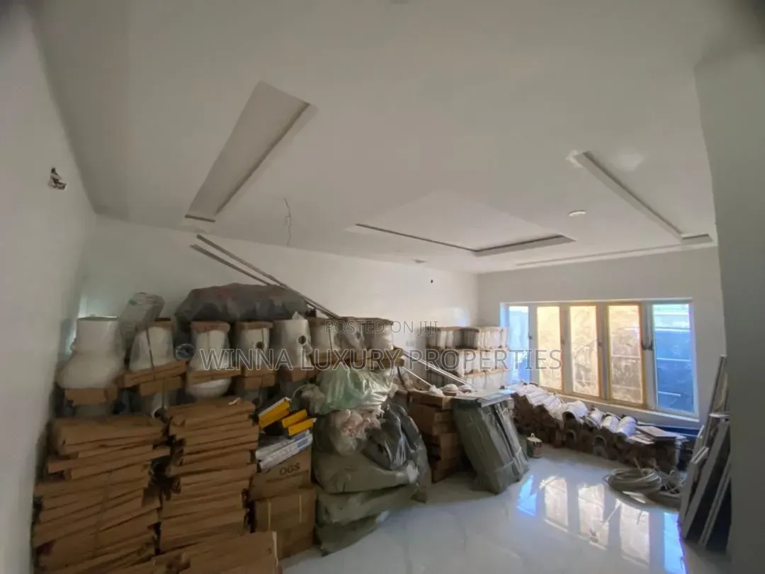 4bdrm Townhouse / Terrace in Behind Dunamis, Lugbe District for rent in Lugbe District