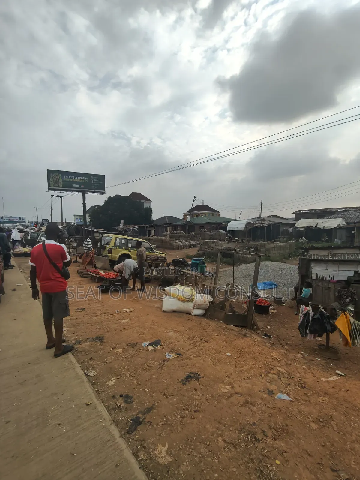 600sqm Commercial Land for Lease in Iwo Road