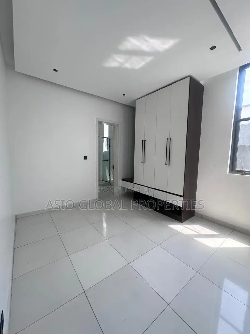 2bdrm Apartment in Victoria Island for sale in Victoria Island
