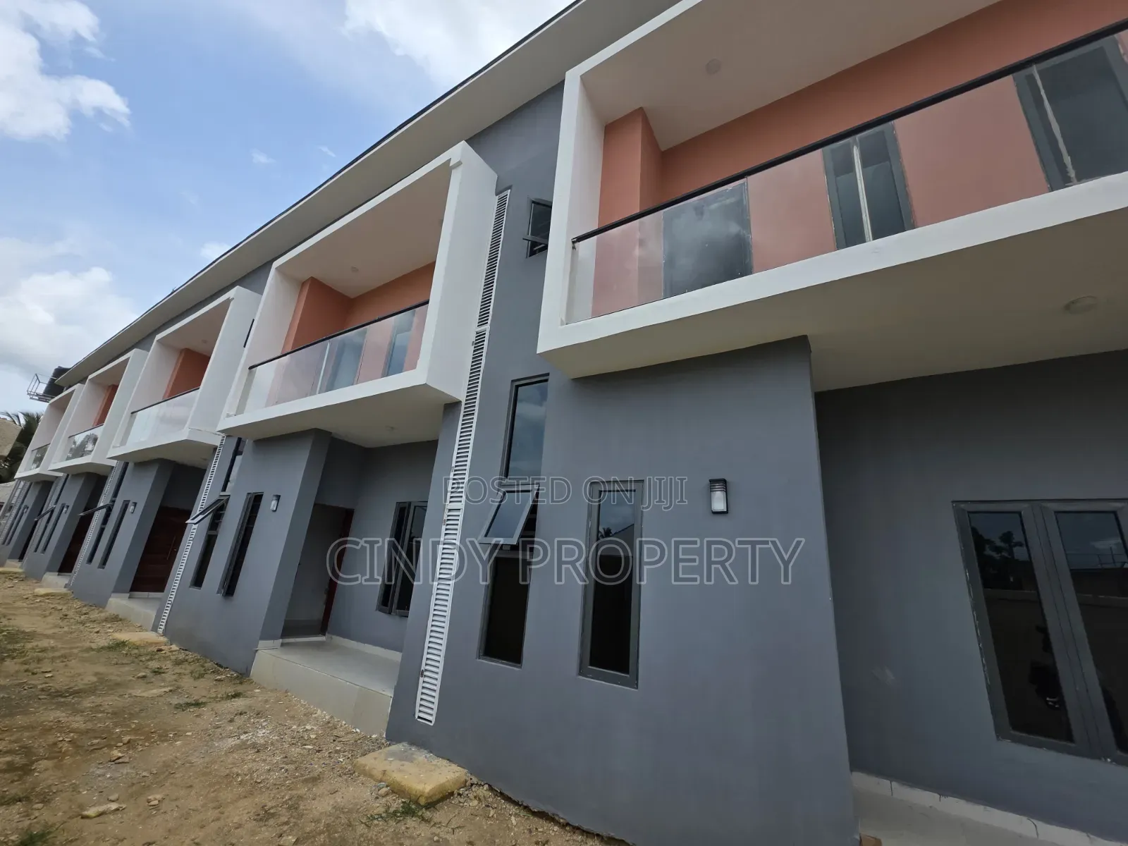 Furnished 2bdrm Townhouse/Terrace in Uyo for sale in Uyo