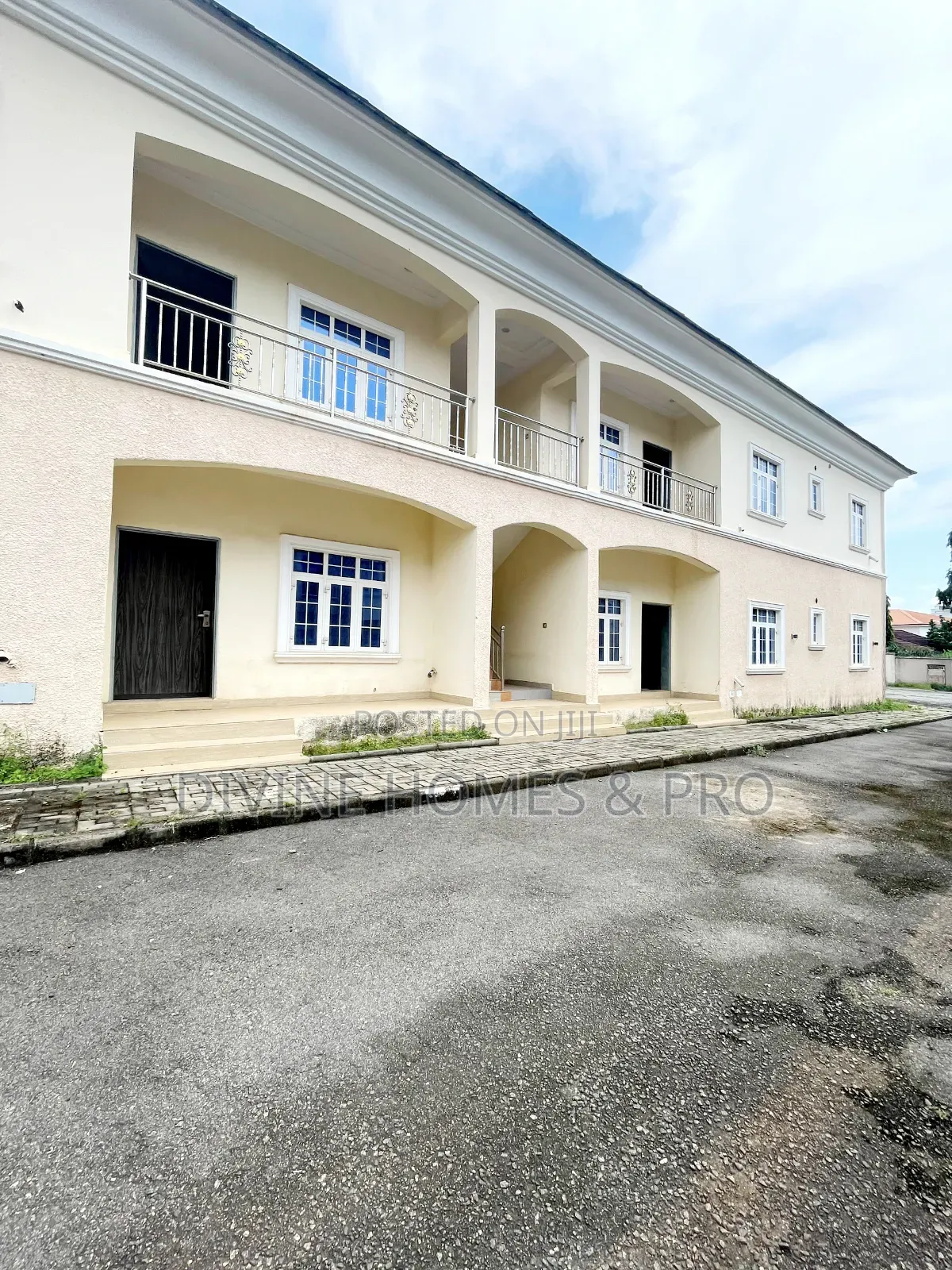 2bdrm Block of Flats in Berger Clinic, Life Camp for rent in Life Camp