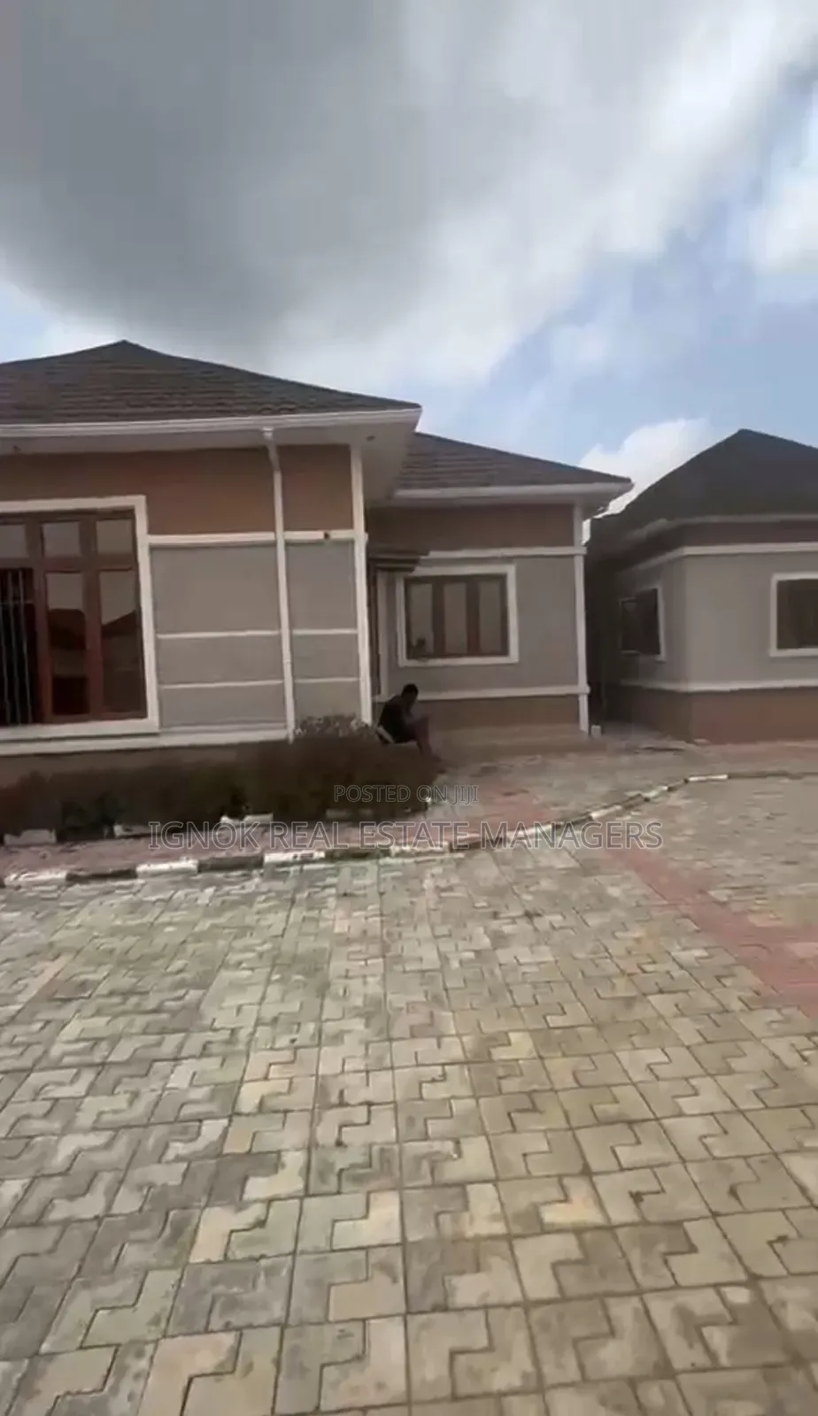 3bdrm Bungalow in Zone B for sale in Zone B
