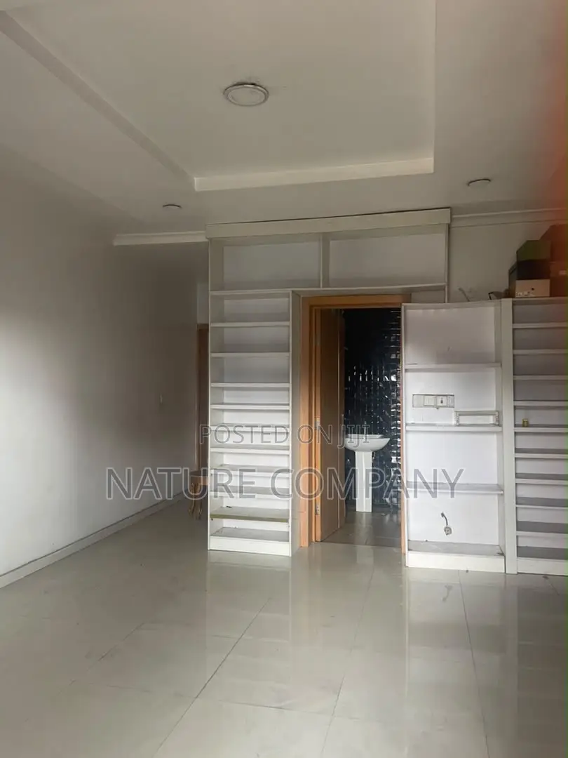 4bdrm Duplex in Magodo Isheri for rent in Magodo Isheri