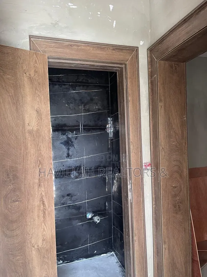 4bdrm Duplex in Ifako-Ogba for sale in Ifako-Ogba