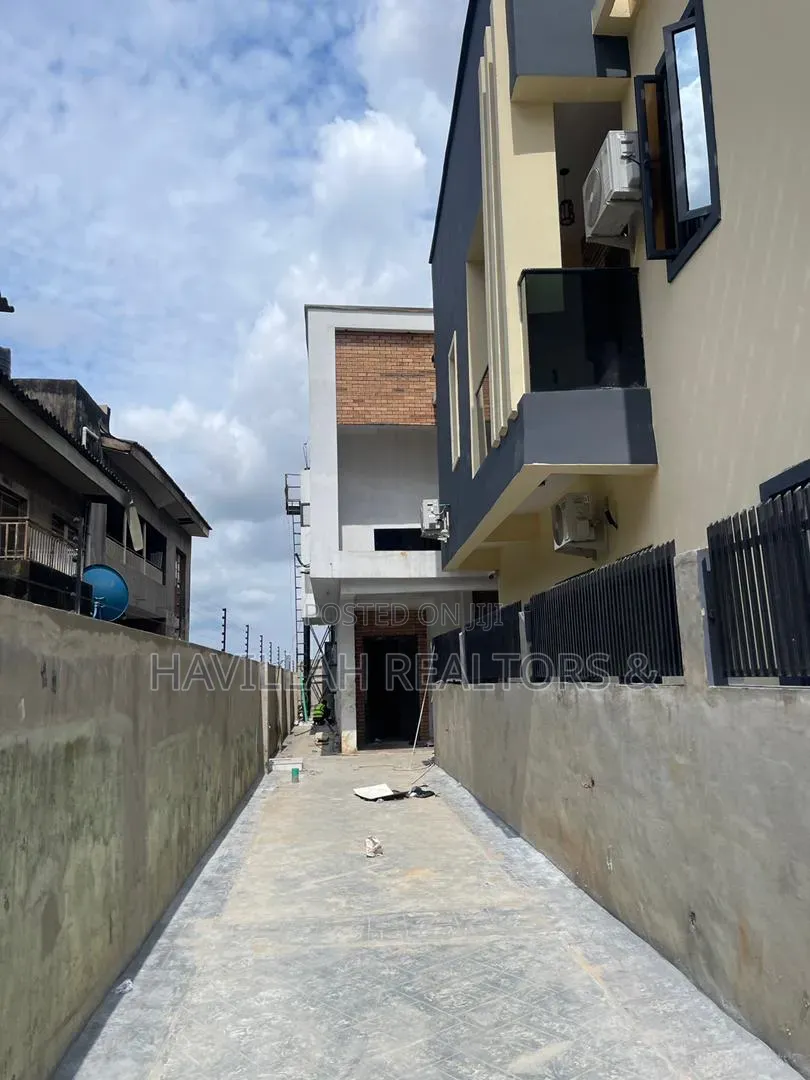 4bdrm Duplex in Ifako-Ogba for sale in Ifako-Ogba