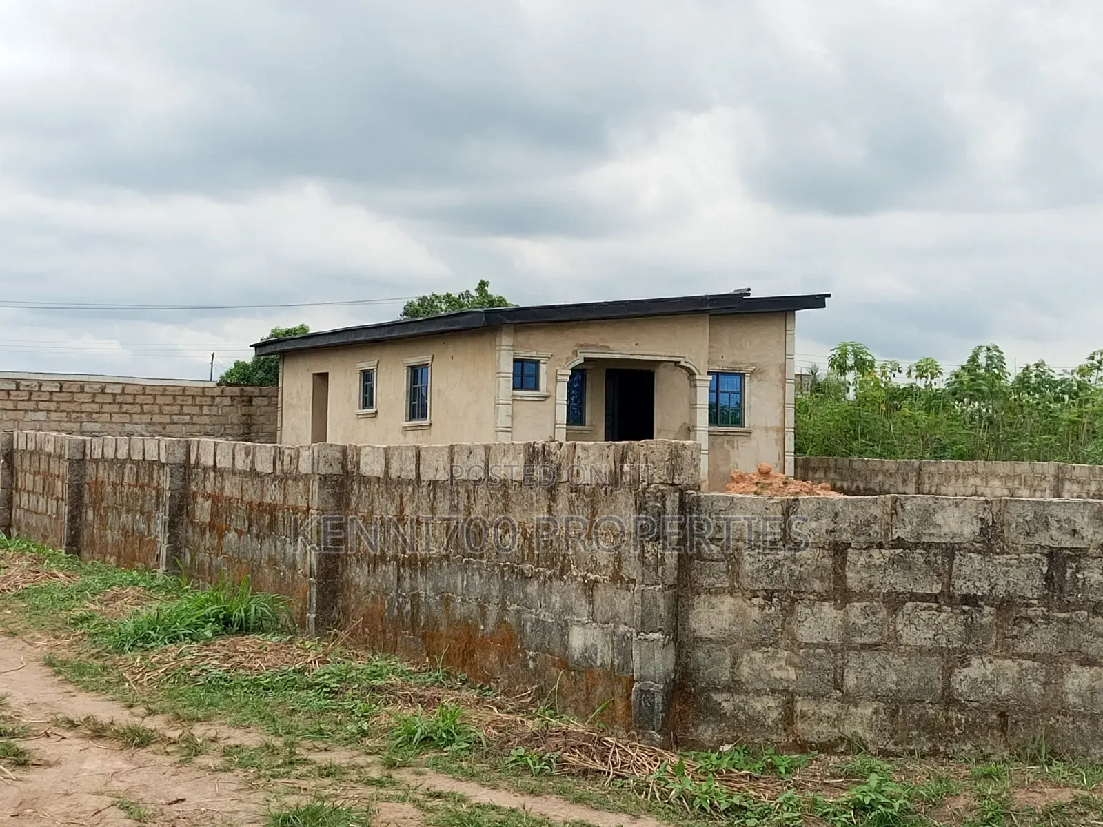 3bdrm Bungalow in Oke-Ore Town,Ota. for sale in Ado-Odo/Ota
