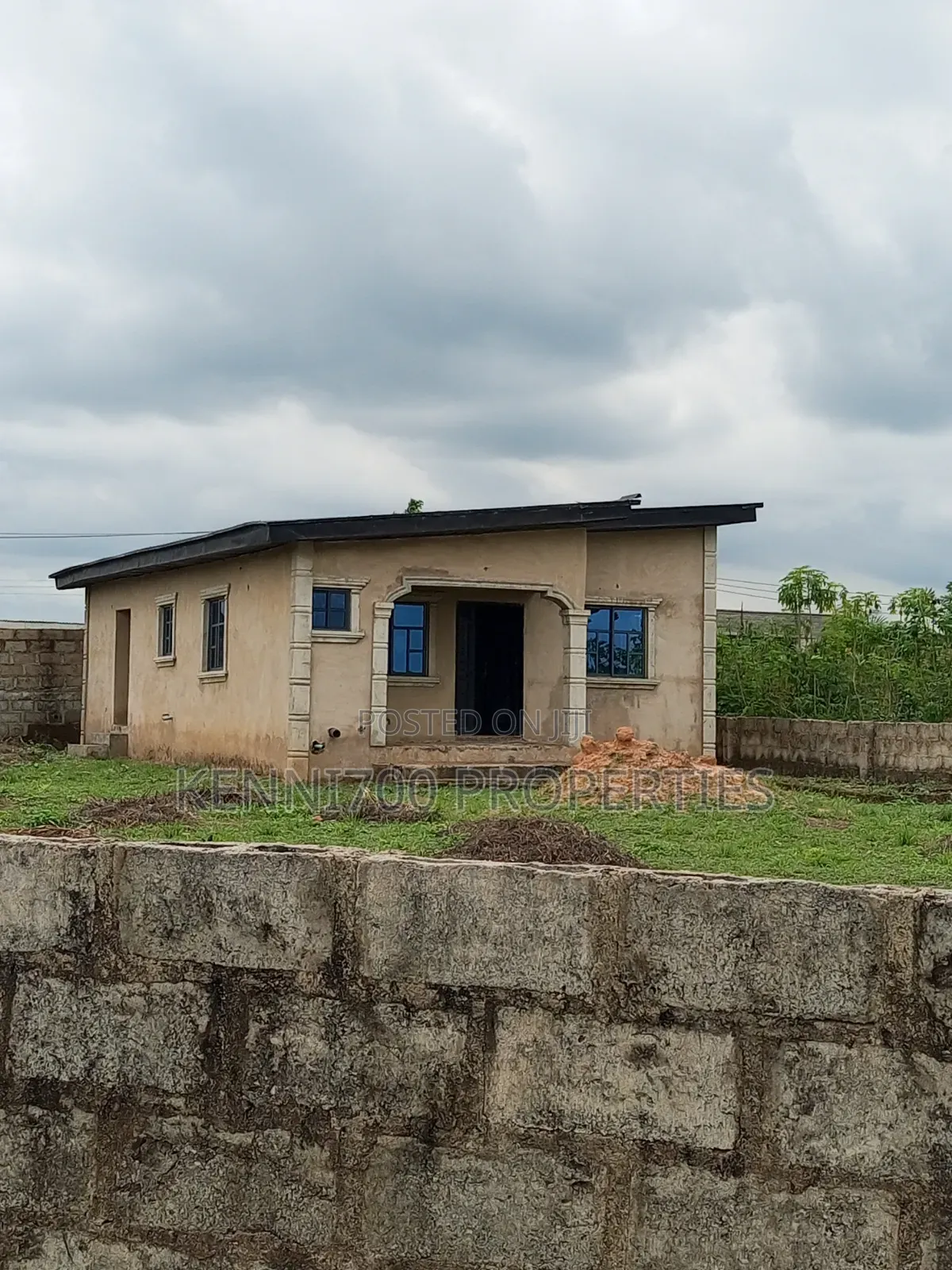 3bdrm Bungalow in Oke-Ore Town,Ota. for sale in Ado-Odo/Ota