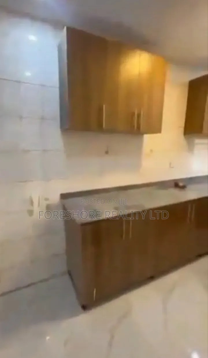 3bdrm Apartment in Soluyi for rent in Soluyi