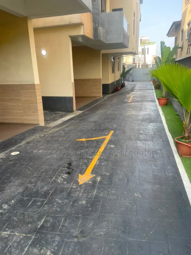 Furnished 4bdrm Duplex in Park View Estate for rent in Parkview Estate