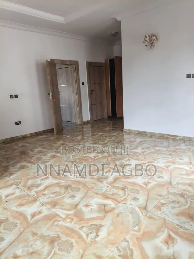 5bdrm Duplex in Ikota for rent in Ikota
