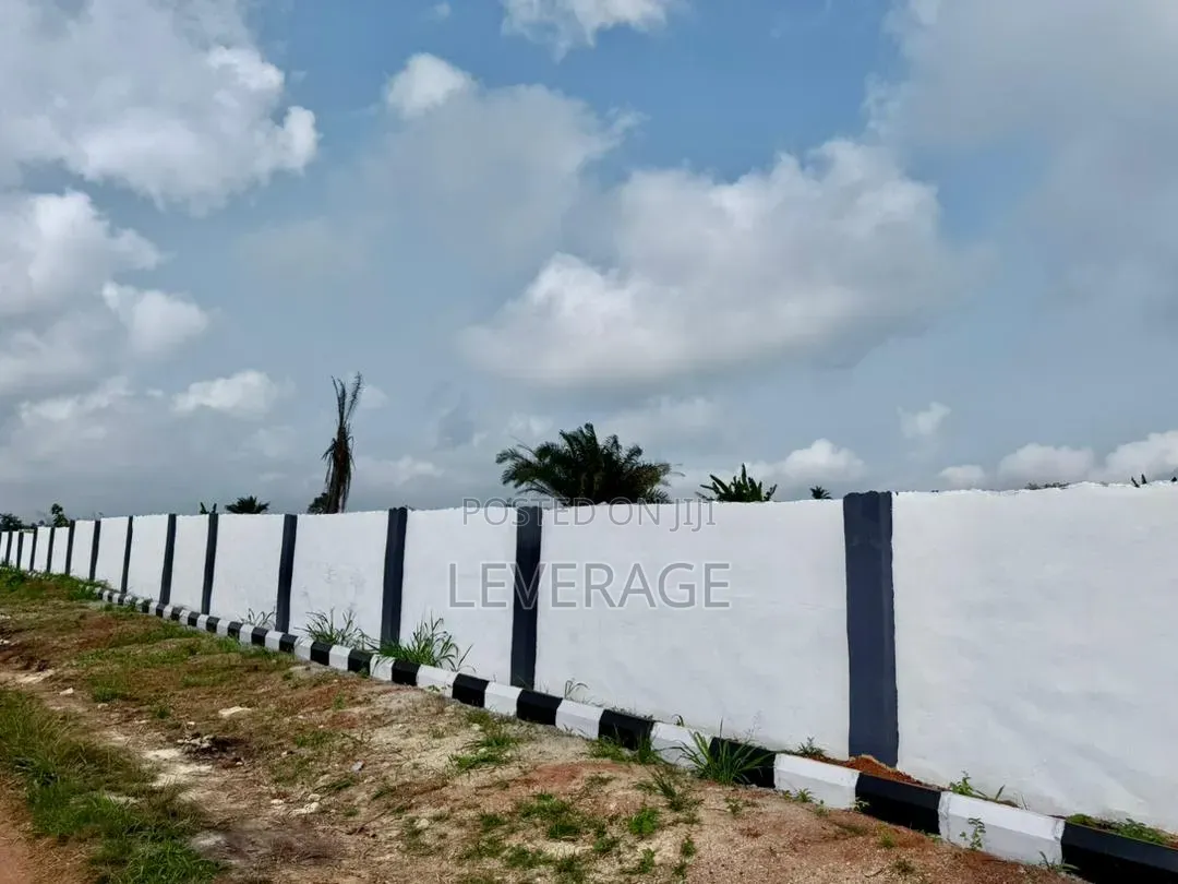 Buy and Build Ready Land W/Cofo Along Ikorodu-Epe-Ijebu Road in Odogbolu