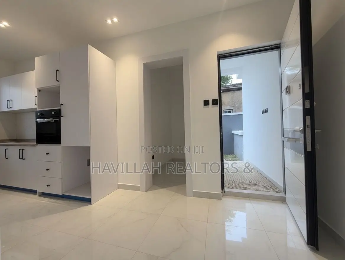 Furnished 5bdrm Apartment in Ikeja GRA for sale in Ikeja GRA