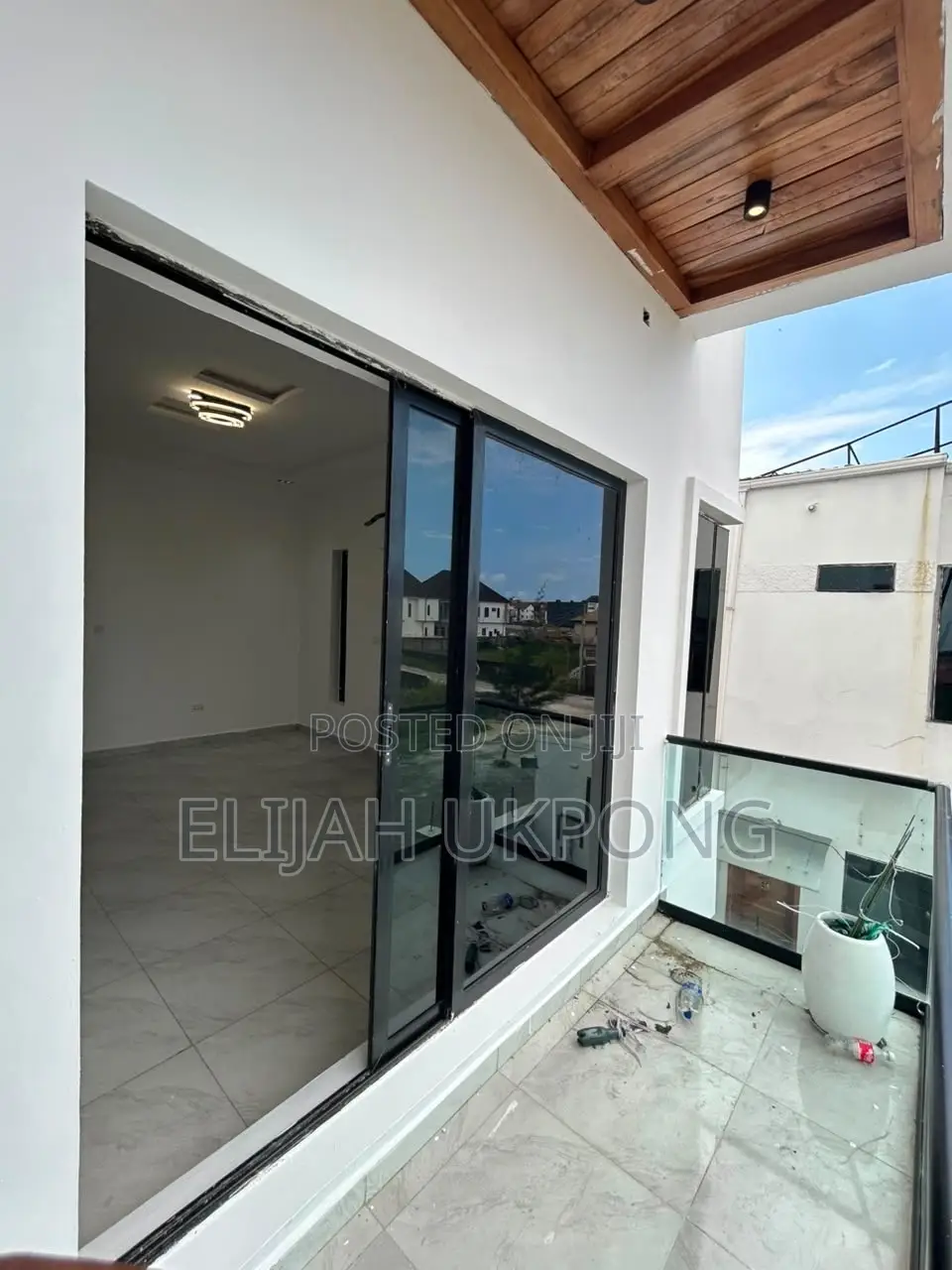 1bdrm Shared Apartment in Ikota Villa for rent in Ikota