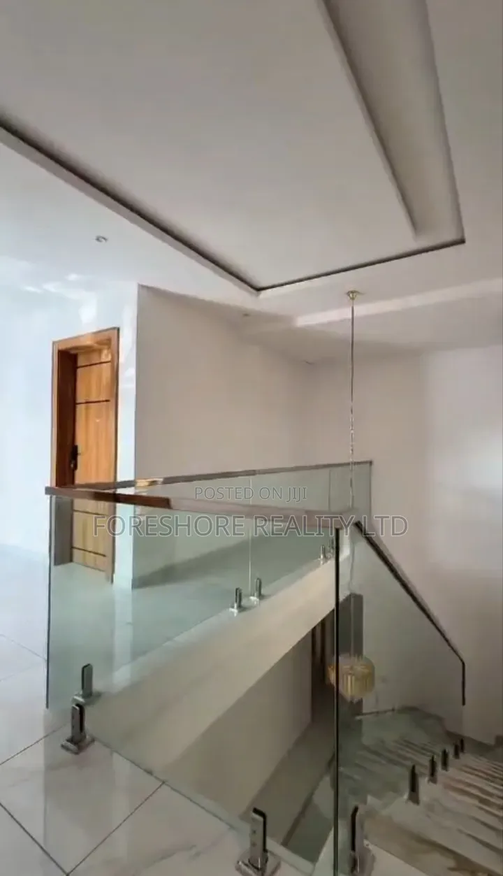 5bdrm Duplex in Magodo Phase 2 for sale in GRA Phase 2 Shangisha
