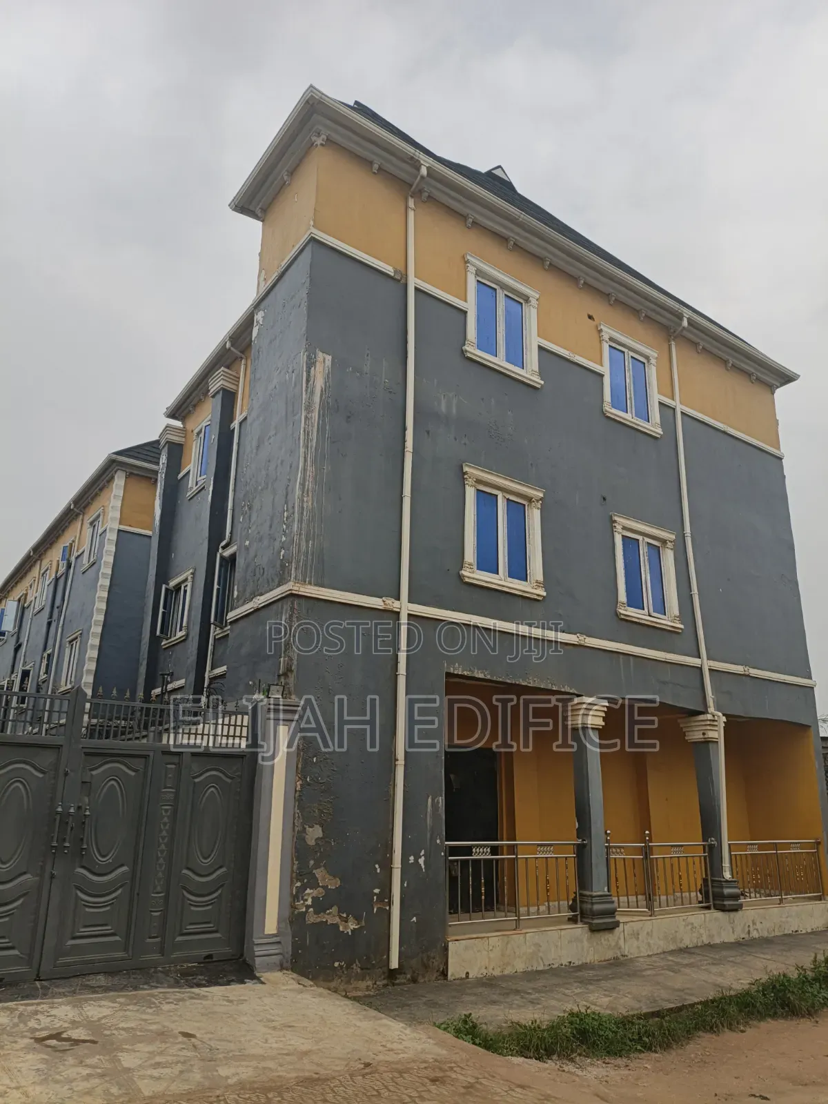 Furnished 16bdrm Block of Flats in Oshotta, Ijede / Ikorodu for sale in Ijede / Ikorodu