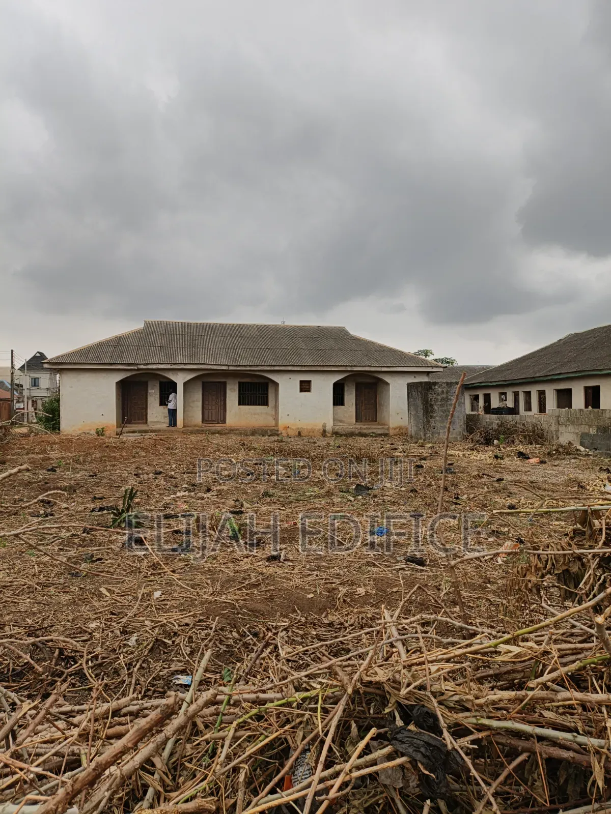 3bdrm Block of Flats in Oshotta, Ijede / Ikorodu for sale in Ijede / Ikorodu