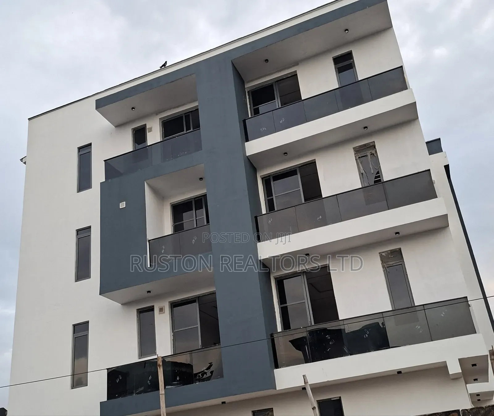 3bdrm Apartment in Ikeja GRA for sale in Ikeja GRA