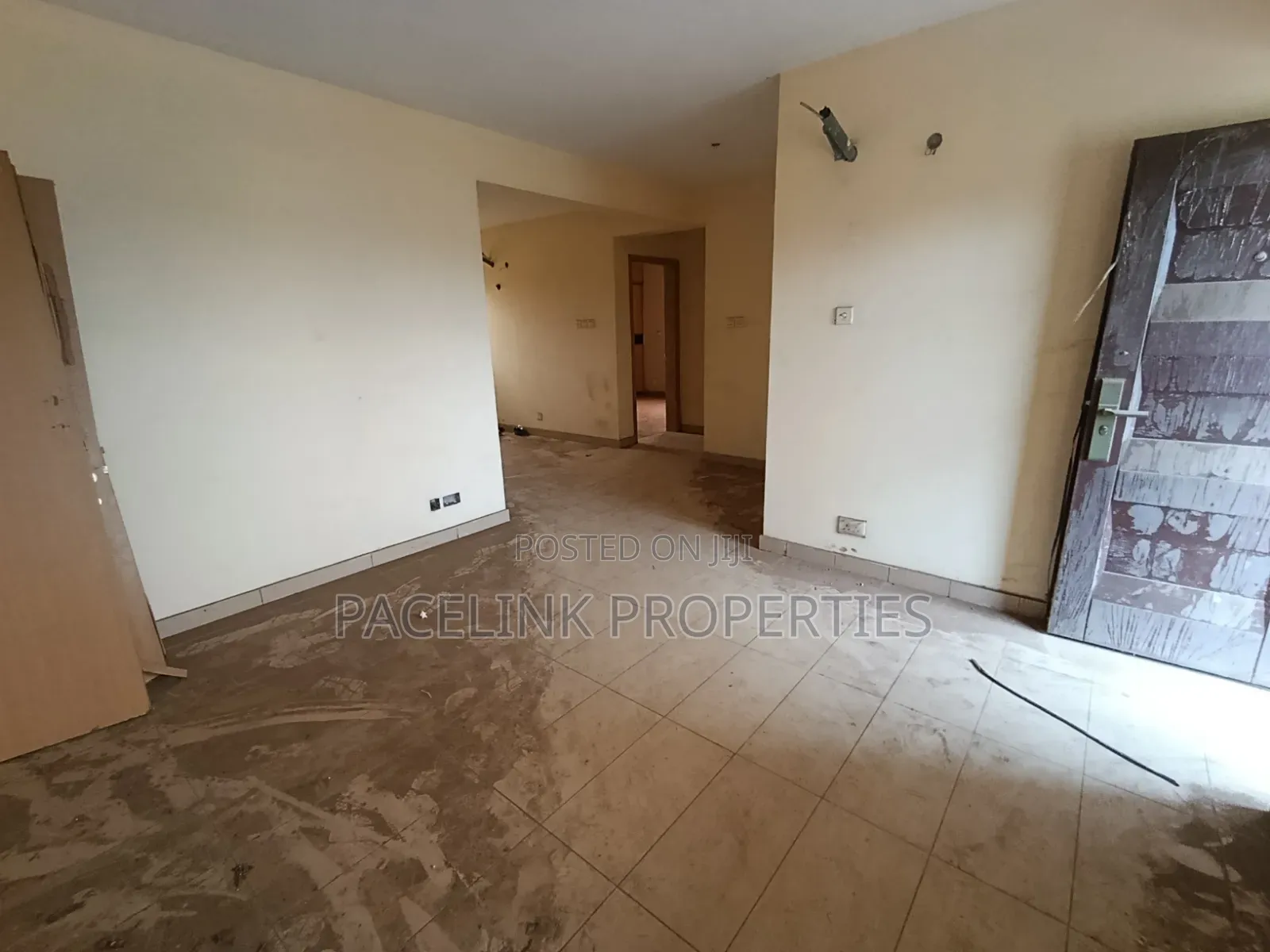 3bdrm Block of Flats in Ipaja / Ipaja for sale in Ipaja / Ipaja