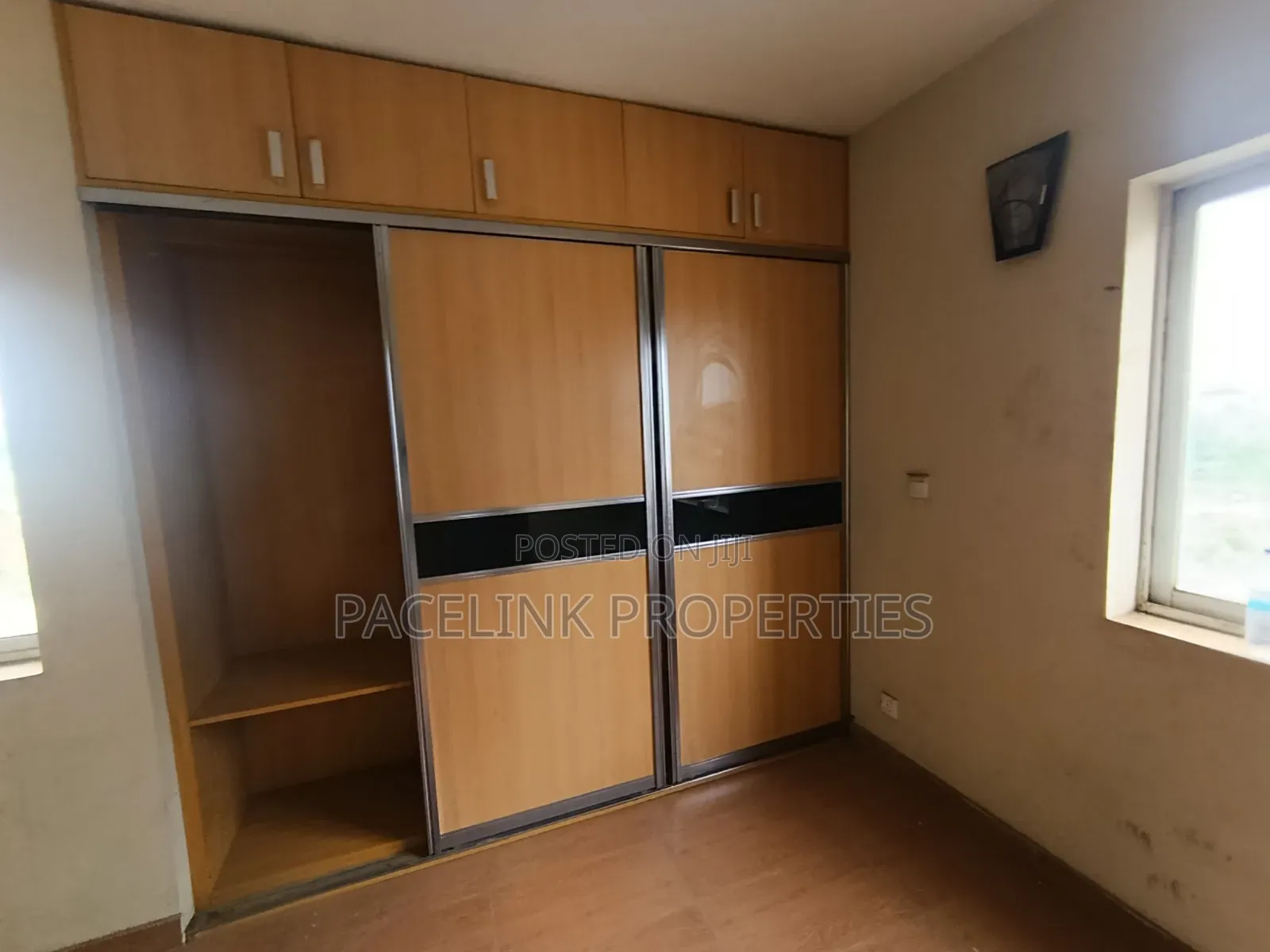 3bdrm Block of Flats in Ipaja / Ipaja for sale in Ipaja / Ipaja