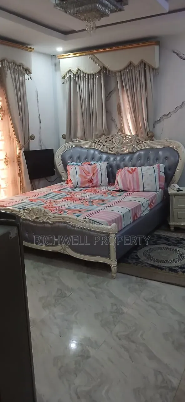 5bdrm Duplex in Old Bodija Ibadan for sale in Bodija