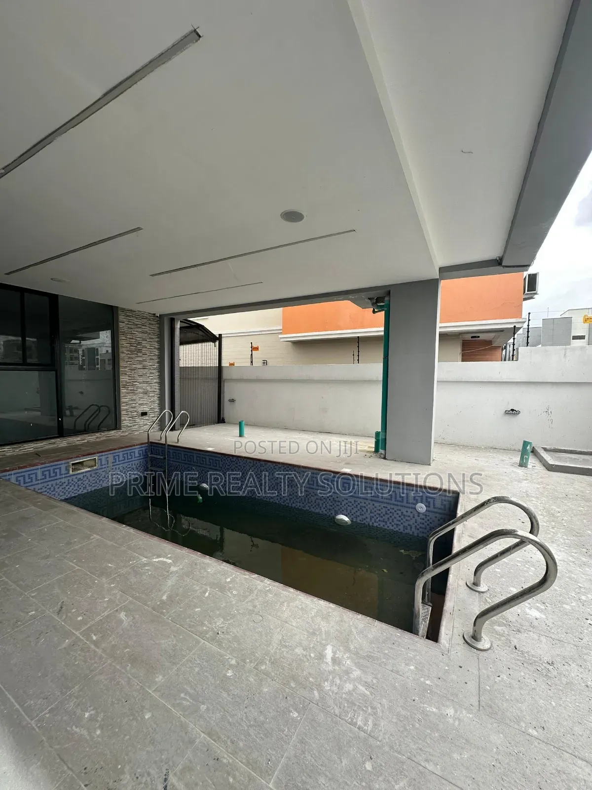 Furnished 2bdrm Apartment in Lekki Phase 1 for sale in Lekki Phase 1