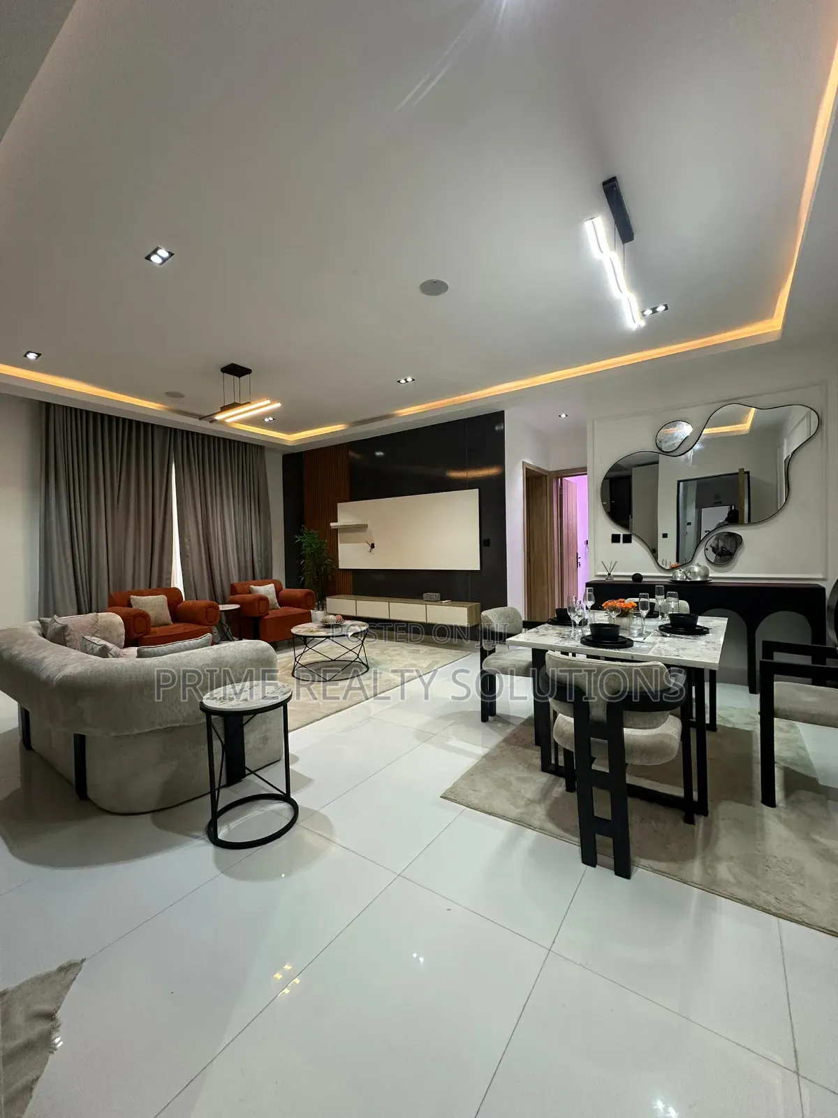Furnished 2bdrm Apartment in Lekki Phase 1 for sale in Lekki Phase 1