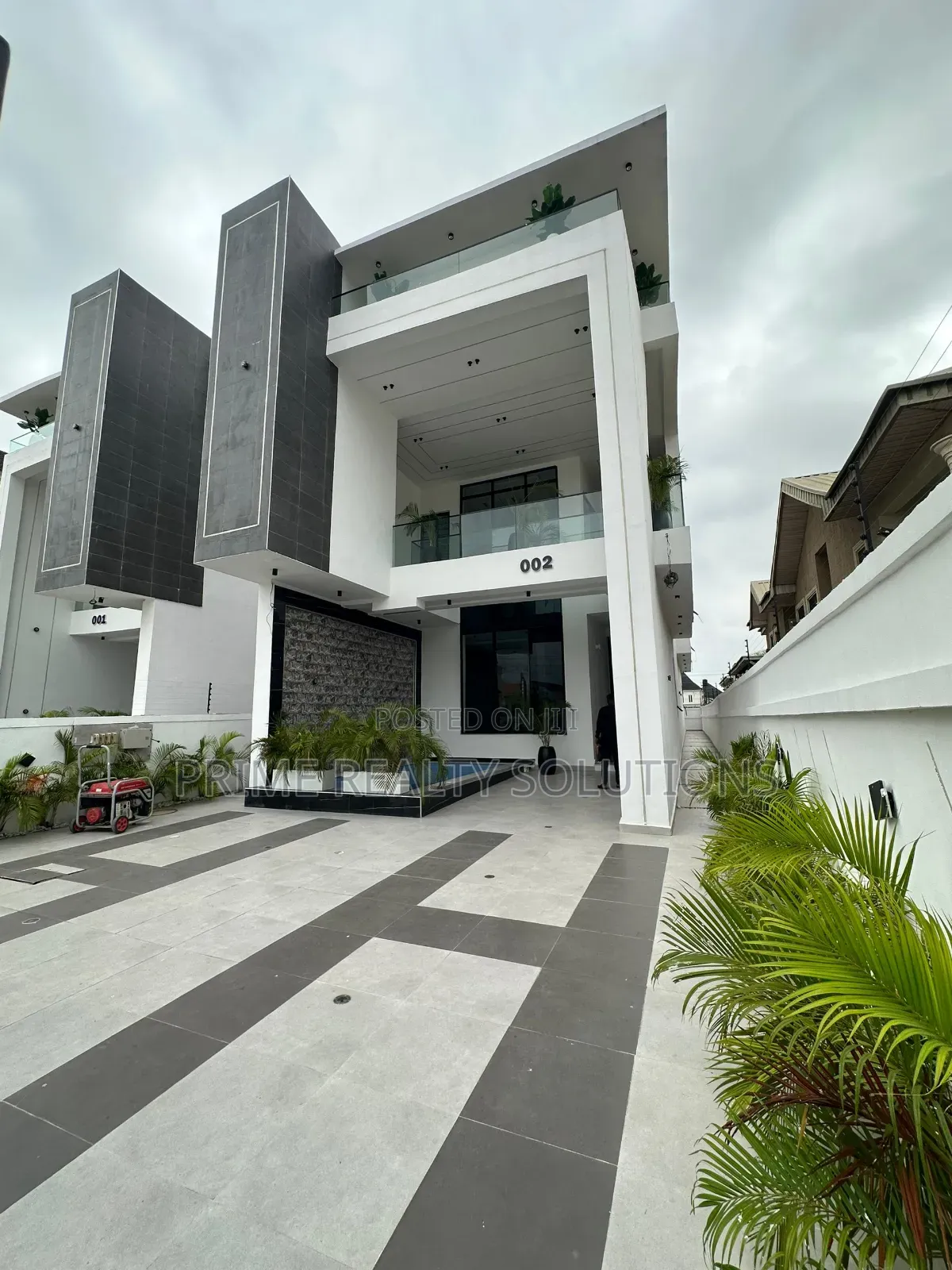 Furnished 5bdrm Duplex in Lekki Phase 1 for sale in Lekki Phase 1
