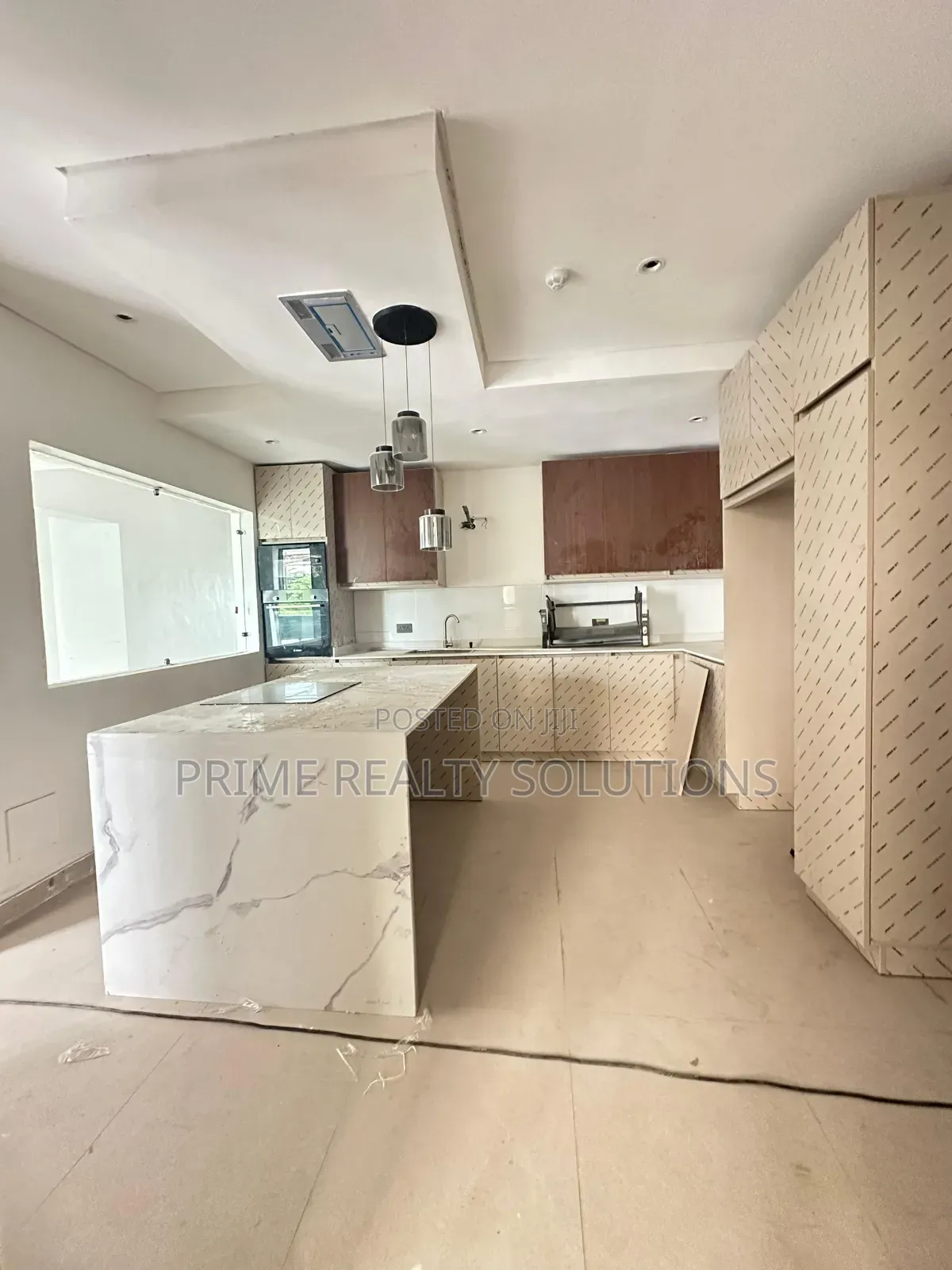 Furnished 3bdrm Apartment in Lekki Phase 1 for sale in Lekki Phase 1