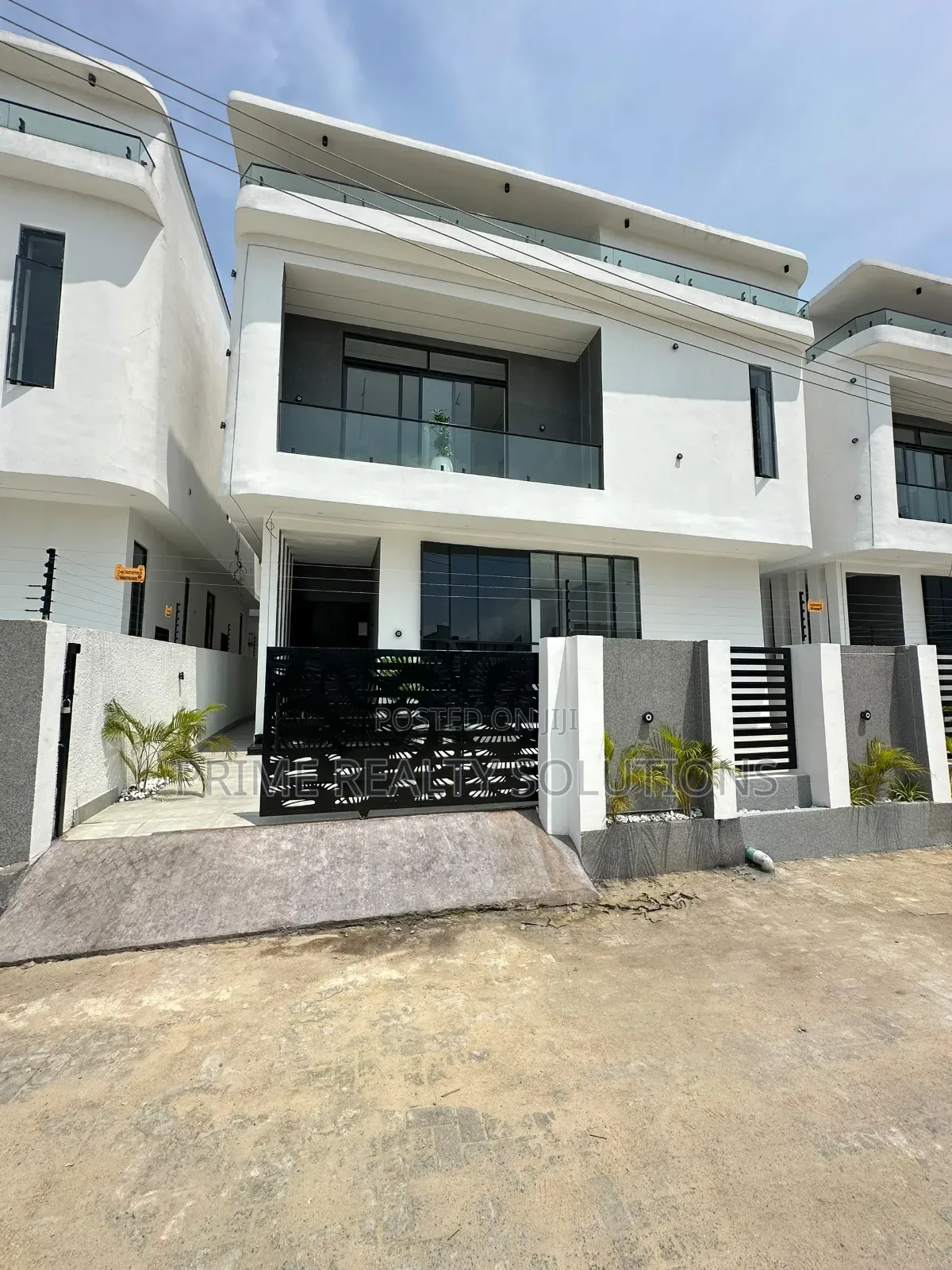 Furnished 4bdrm Duplex in VGC / Ajah for sale in VGC / Ajah