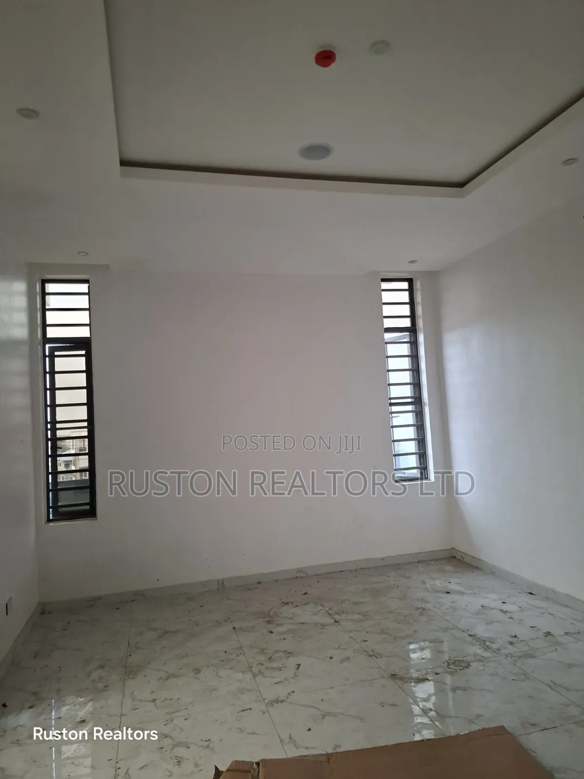 4bdrm Duplex in Omole Phase 1 for sale in Omole Phase 1