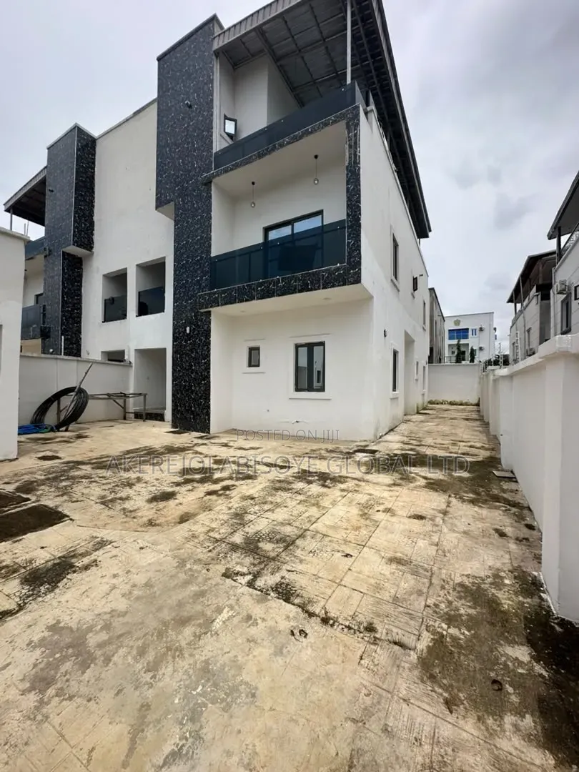 4bdrm Duplex in Orchacho Estate for rent in Life Camp