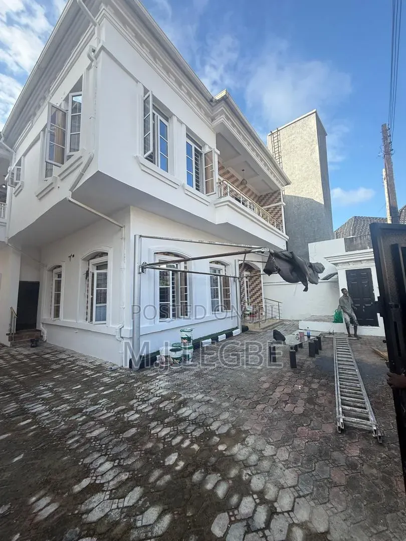 Studio Apartment in Lekki County, Ikota for rent in Ikota