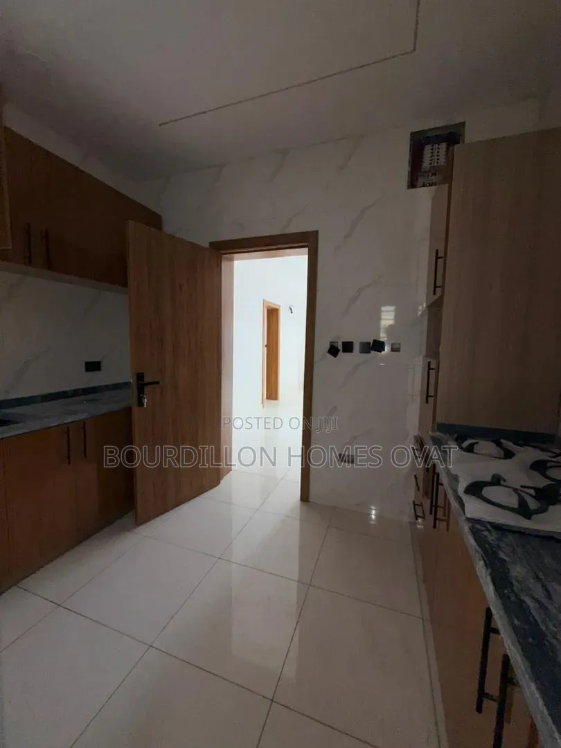 2bdrm Apartment in Abraham Adesanya for sale in Abraham Adesanya Estate