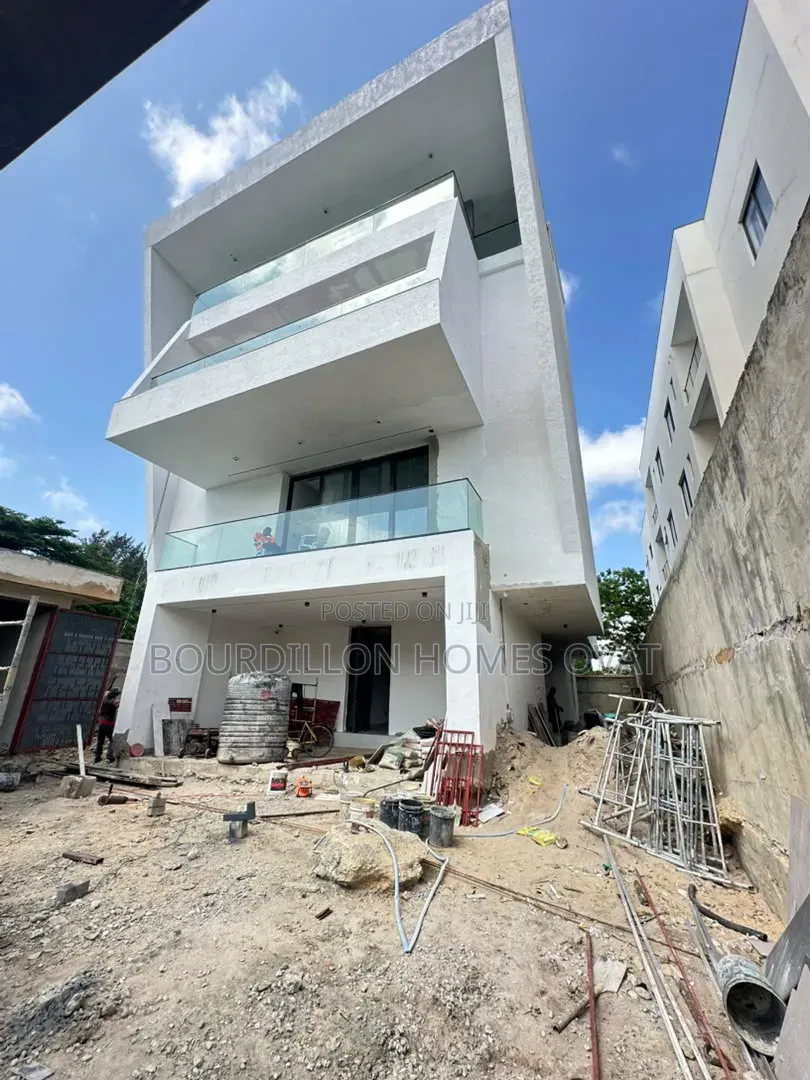5bdrm Duplex in Banana Island Ikoyi for sale in Banana Island